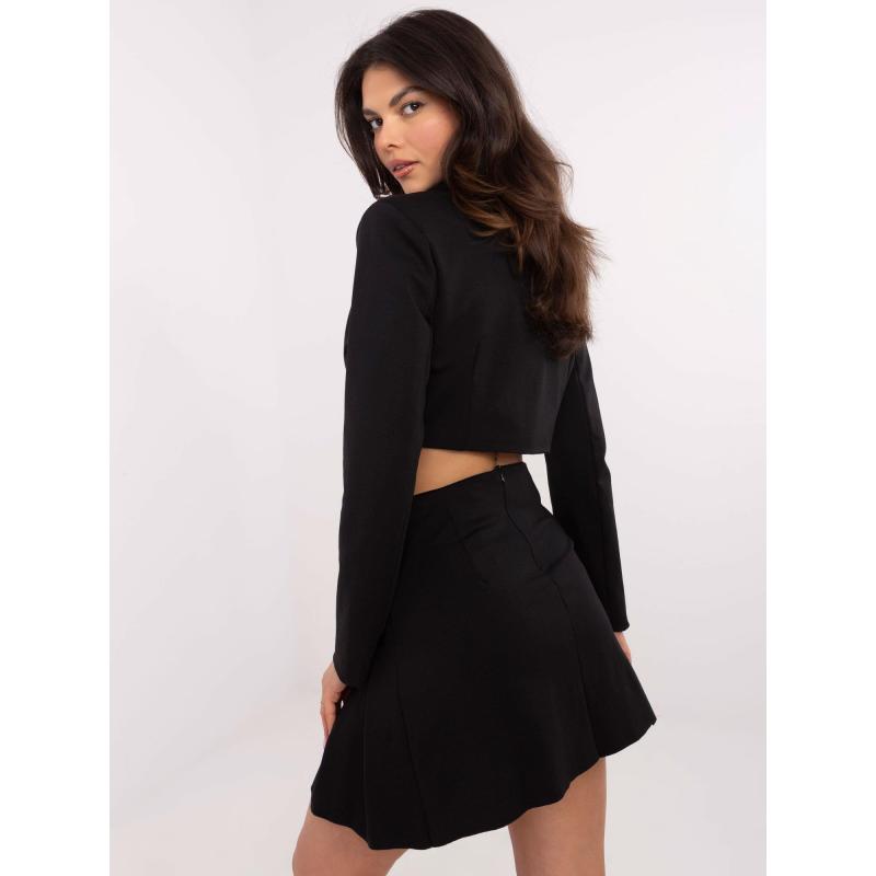 Černá plisovaná obleková sukně