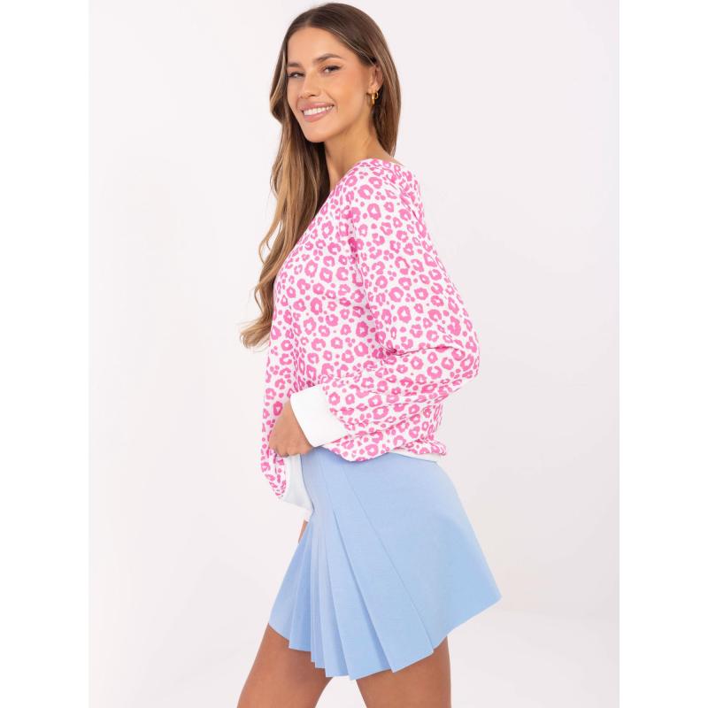 Rózsaszín és fehér női blúz kerek nyakkal