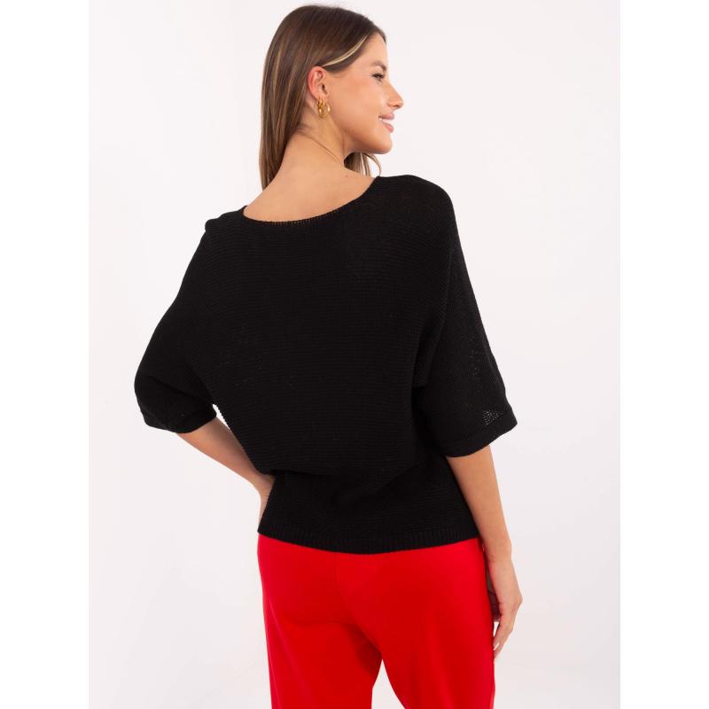 Černý oversize svetr s netopýřím vzorem