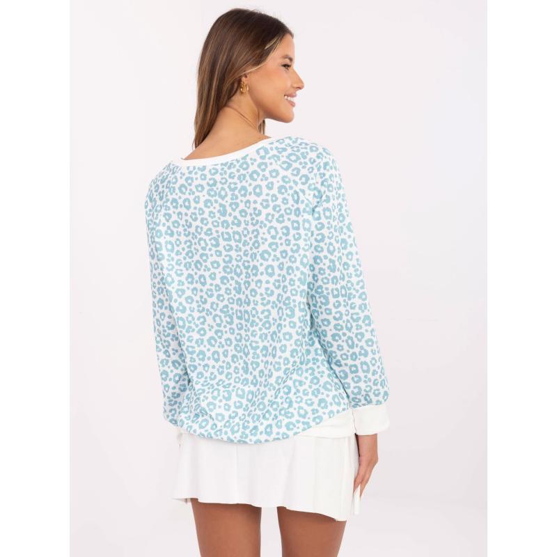 Mátově bílá dámská oversize blůza s leopardím potiskem