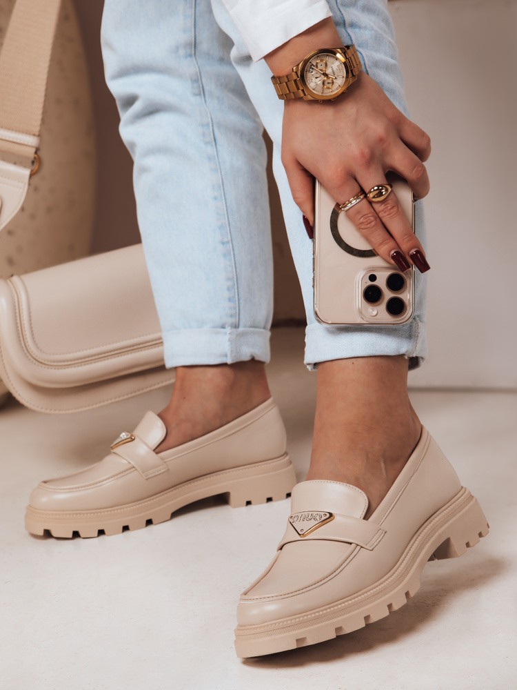 Női lapos talpú cipő ELEGANCIO beige