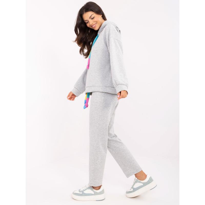 Szürke melange szett szövetövekkel