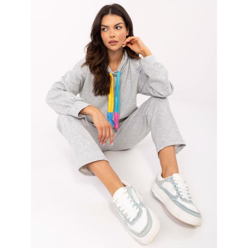 Szürke melange szett szövetövekkel