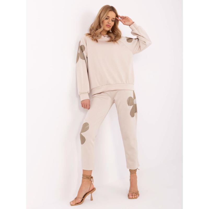 Béžový dvoudílný komplet s mikinou s kapucí