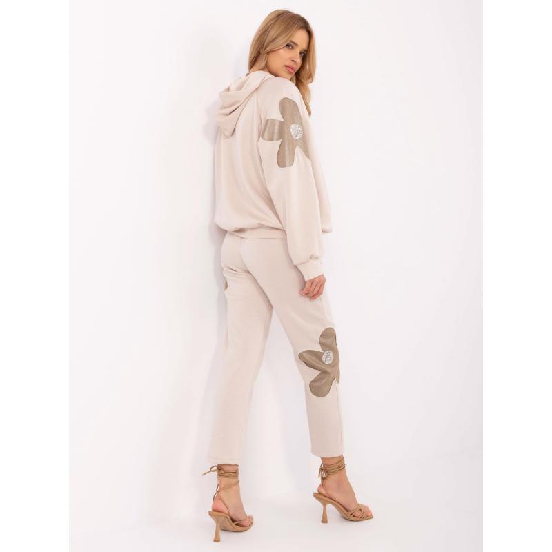 Béžový dvoudílný komplet s mikinou s kapucí