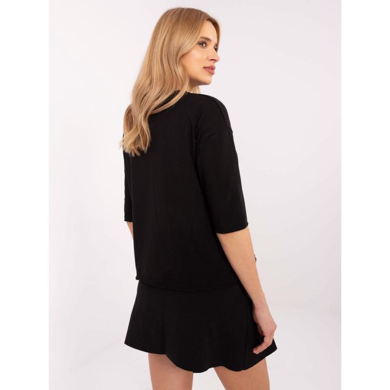 Černá ležérní halenka s kamínkovou aplikací