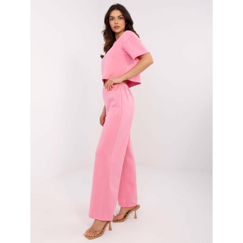 Rózsaszín kétrészes szett rövid blúzzal