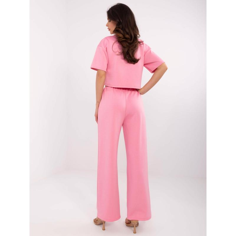 Rózsaszín kétrészes szett rövid blúzzal