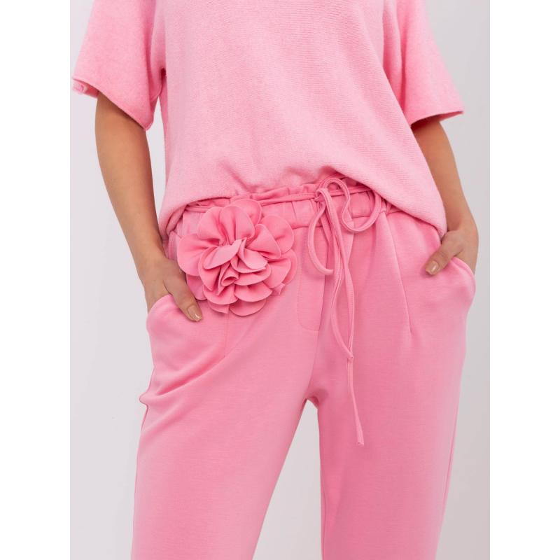 Růžové tepláky příjemné na dotek