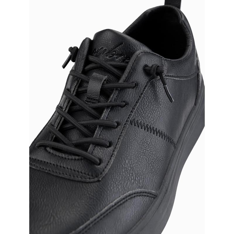 Férfi egyszínű sportcipő varrott díszítéssel – fekete V4 OM-FOCS-0159