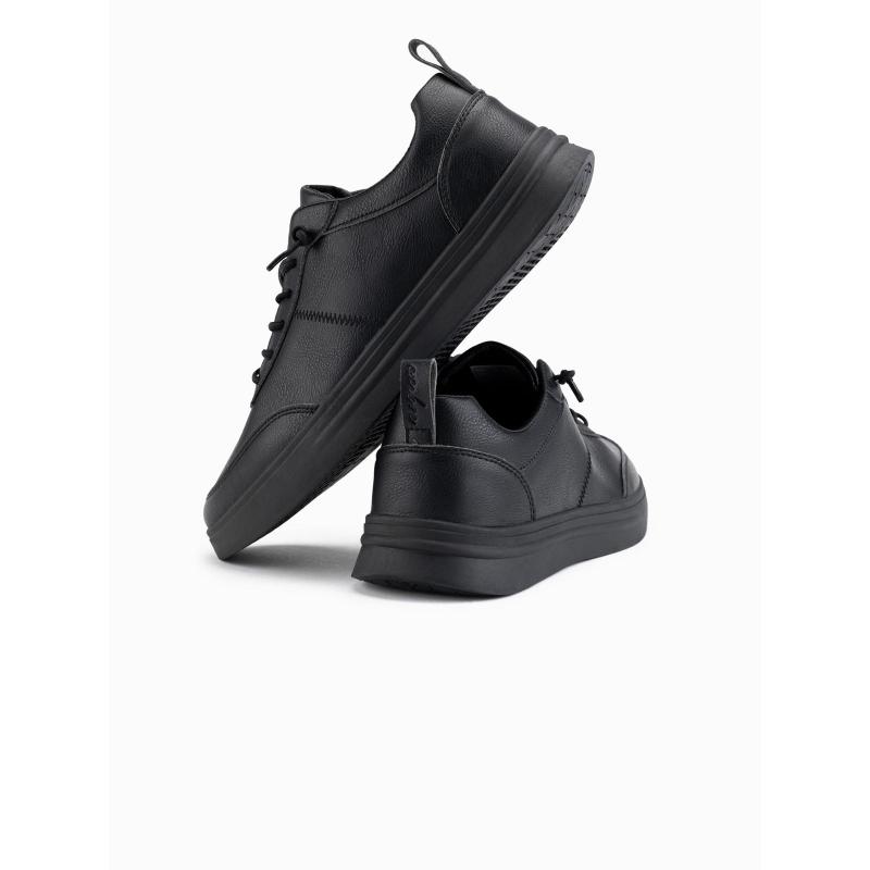 Férfi egyszínű sportcipő varrott díszítéssel – fekete V4 OM-FOCS-0159