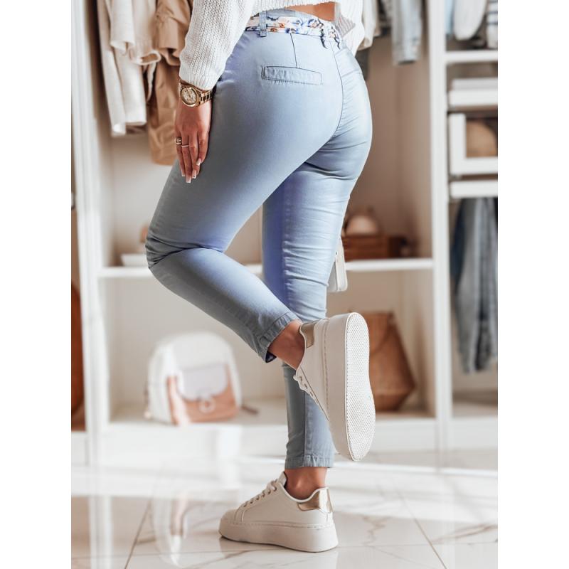 Női chino nadrág övvel ROSSALI világoskék