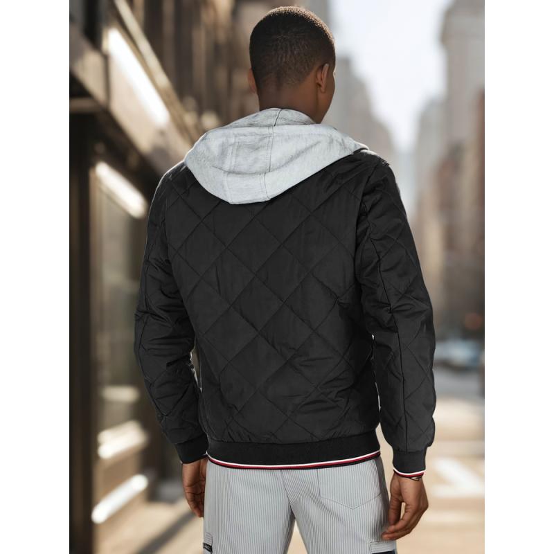 Férfi steppelt kabát kapucnival, fekete