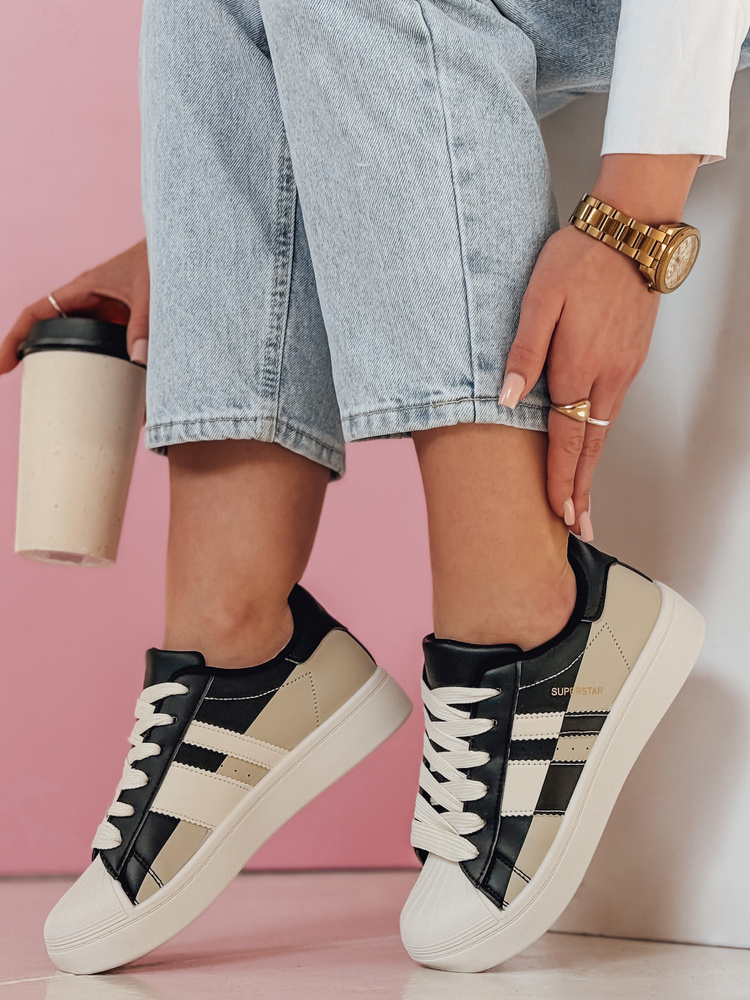 Női platform cipő JUNOMI fekete