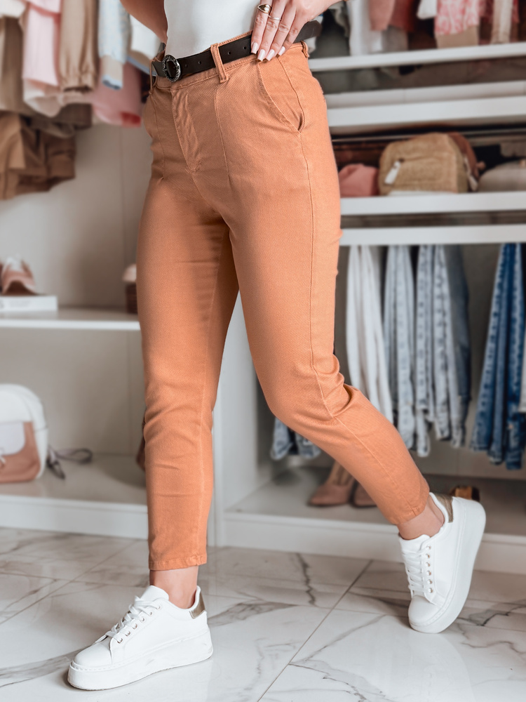 Dámske slim fit nohavice s opaskom TAIRONIK tehlová