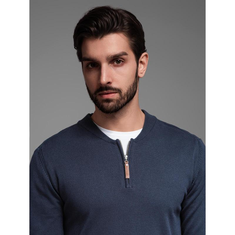 Férfi kötött pulóver strukturált pöttyökkel - tengerészkék V1 OM-SWSW-0118