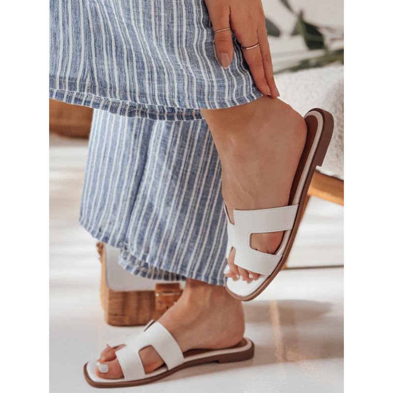 Dámské pantofle s výřezy CLASSROT bílé