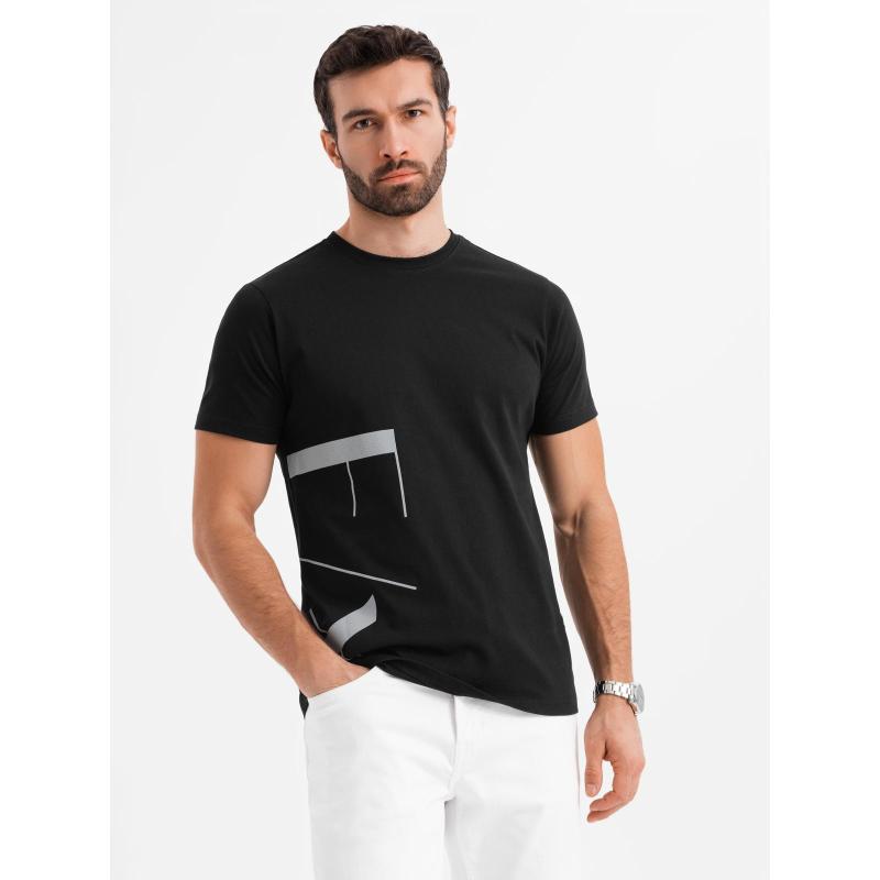 Pánske bavlnené tričko z džerseju s veľkým nápisom na boku - čierne V1 OM-TSPT-0213