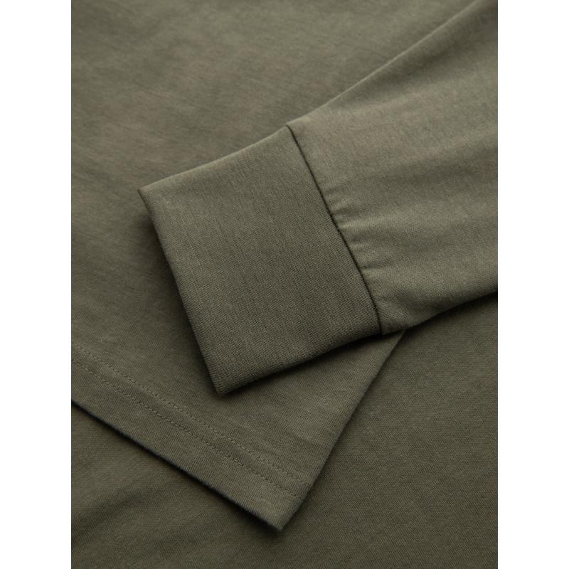 Pánske bavlnené tričko s dlhým rukávom, výstrihom do U, pruhmi a výšivkou - olivové V1 OM-LSCL-0128