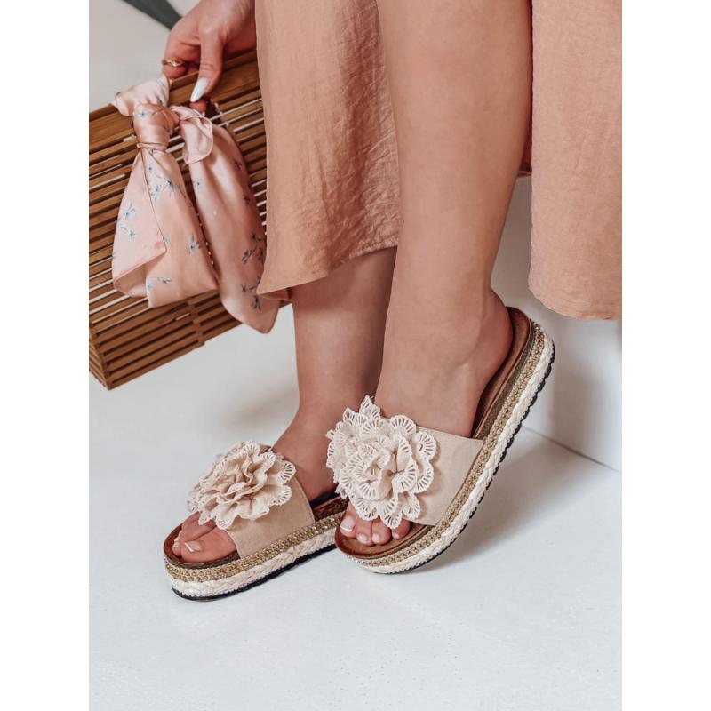 KWIATARIS női papucs virágmintás, bézs