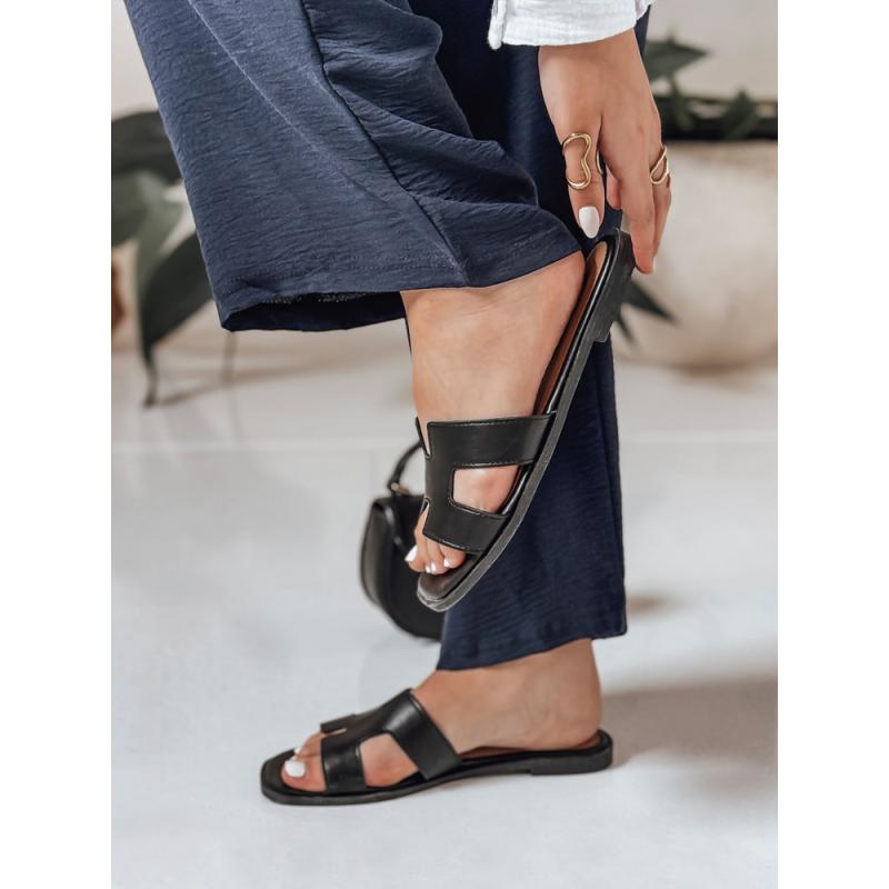 Dámské pantofle s výřezem CLASSROT černé