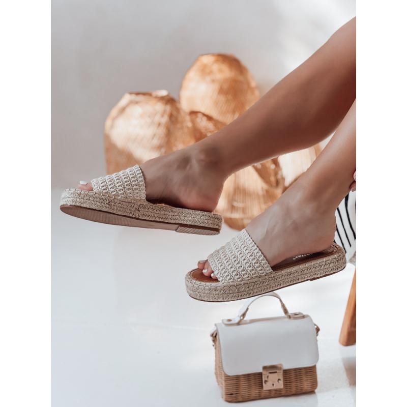 PLAZENTA női papucsok, bézs színben