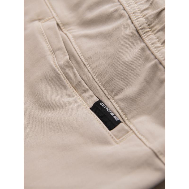 Pánske voľné šortky s cargo vreckami - smotanové V1 OM-SRCG-0194