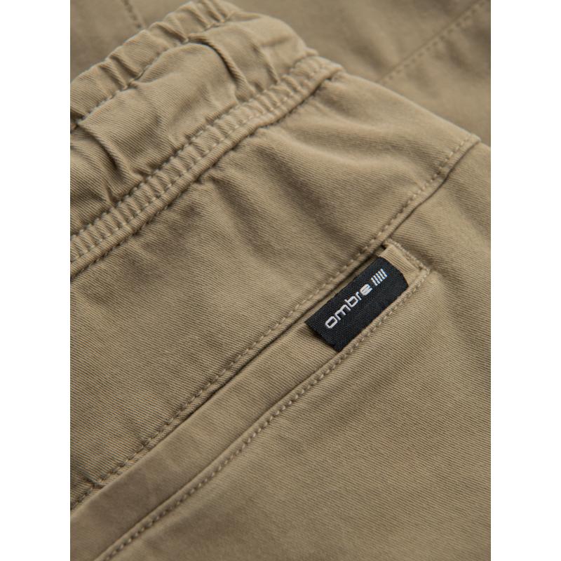 Férfi laza rövidnadrág cargo zsebekkel - világos olíva V3 OM-SRCG-0194