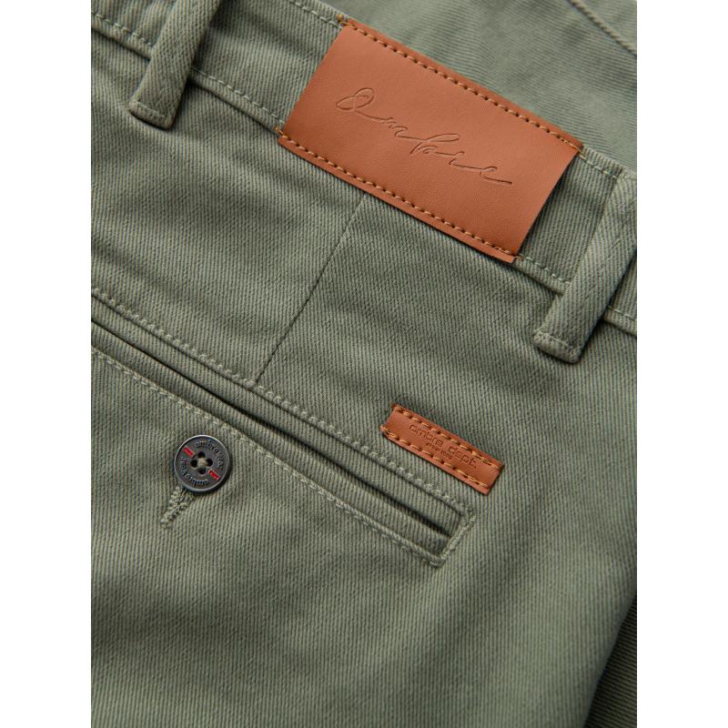 Férfi klasszikus farmerrövidnadrág felhajtott szárral - világos olíva V5 OM-SRDS-0162