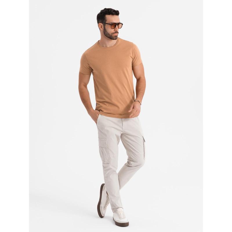 Pánske klasické bavlnené tričko BASIC - hnedé V21 OM-TSBS-0236