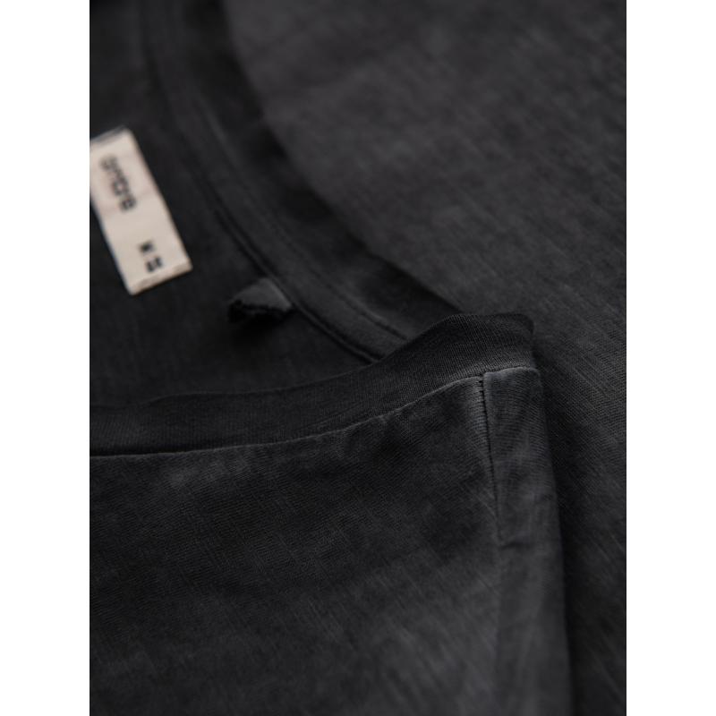 Pánské bavlněné tričko s výstřihem do V a efektem praní - černé V6 OM-TSWT-0242