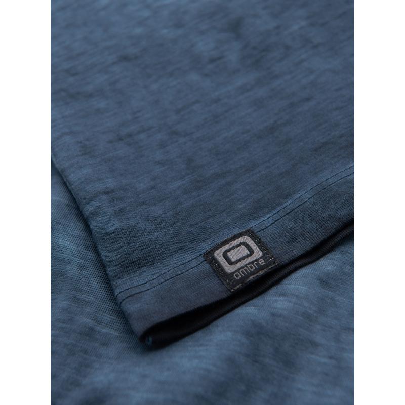 Pánské bavlněné tričko s výstřihem do V a efektem praní - tmavě modré V7 OM-TSWT-0242