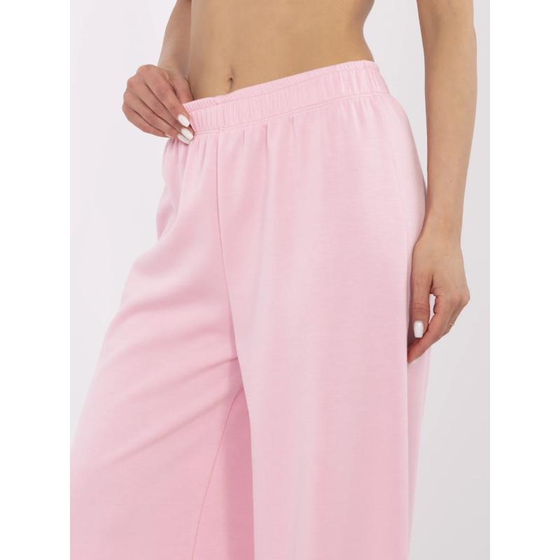 Rózsaszín nadrág kényelmes anyagból