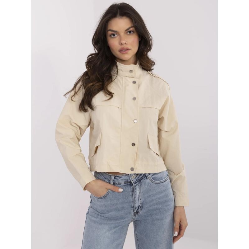 Bežový kabát so zipsom a patentkami