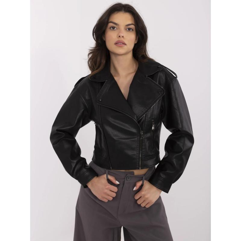 Čierna krátka bunda z eko kože