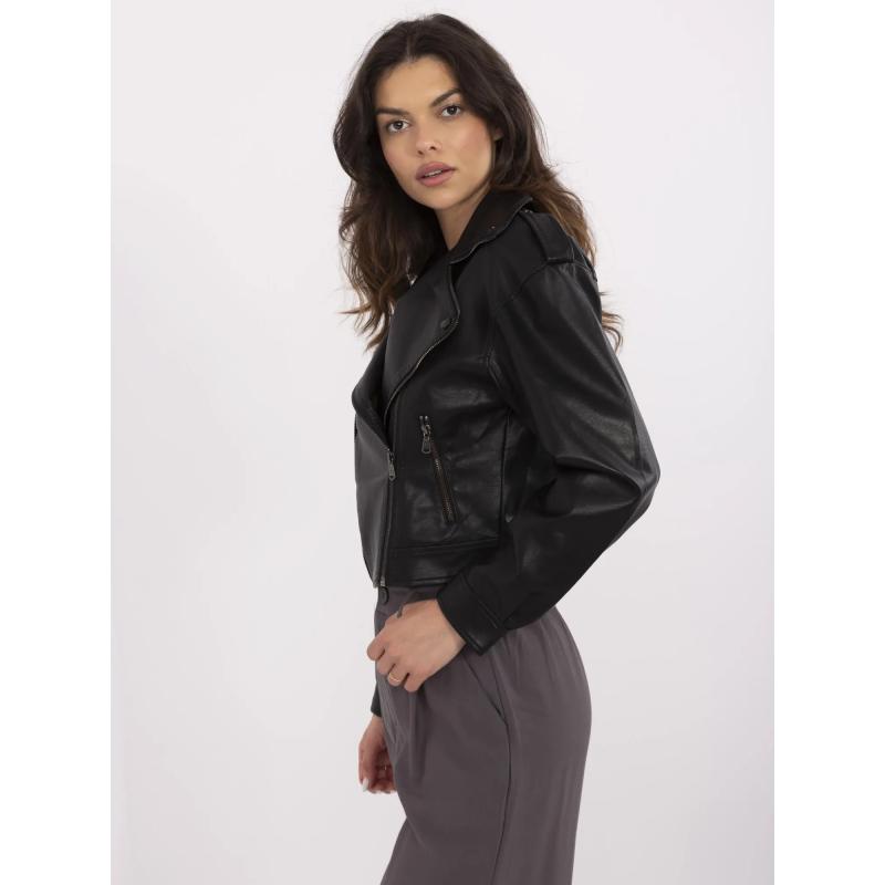 Čierna krátka bunda z eko kože