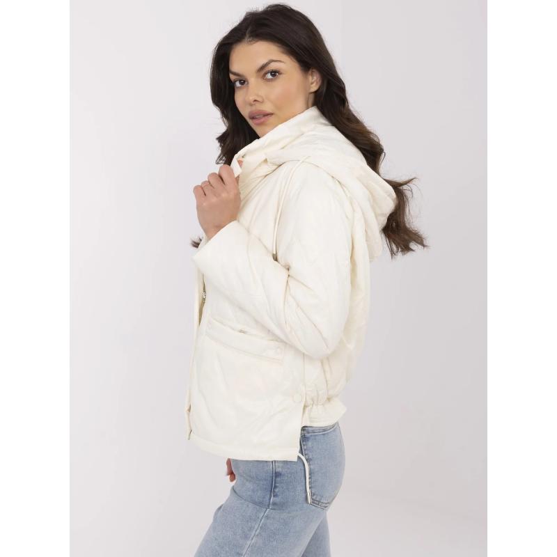 Krémová přechodová bunda s prošíváním