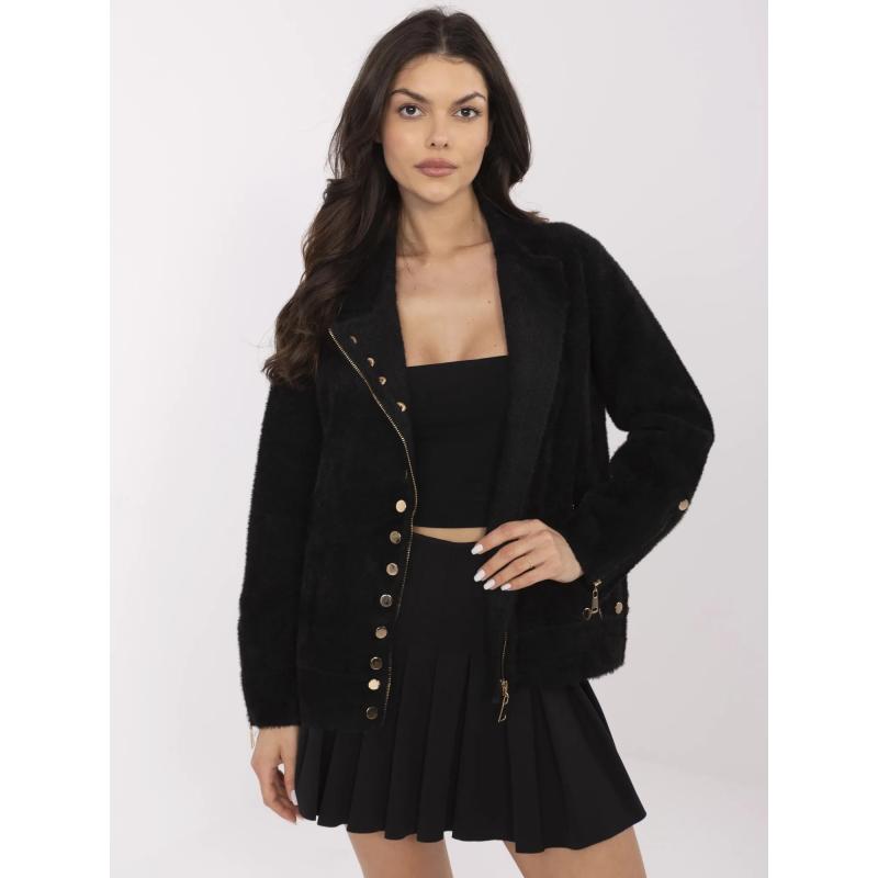 Fekete női kabát alpaka anyagból, zsebekkel