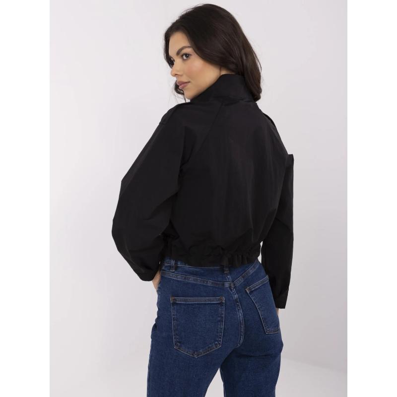 Čierna krátka bunda bez kapucne