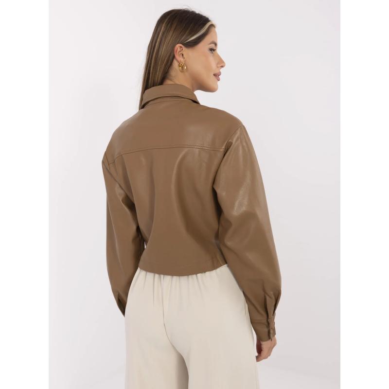Krátka bunda z umelej kože v kamelovej farbe