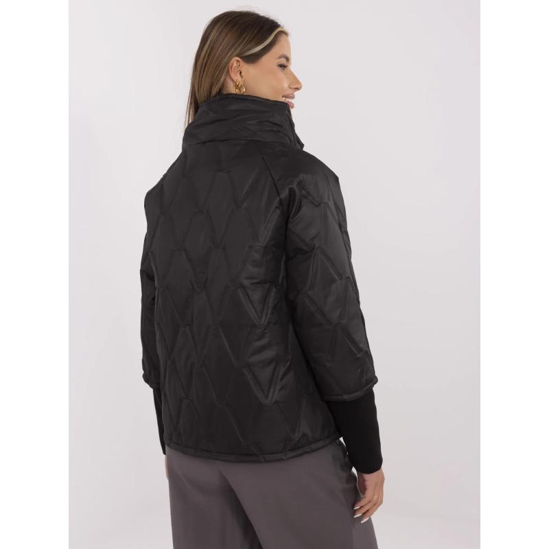 Černá dámská přechodová bunda s prošíváním
