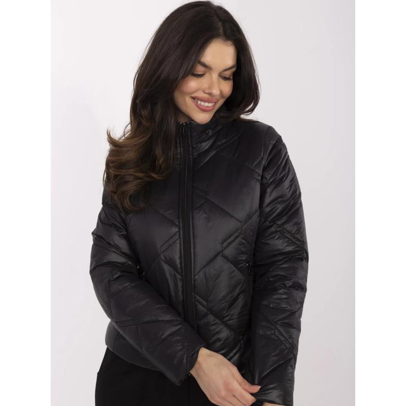 Fekete, kapucnis, átmeneti kabát