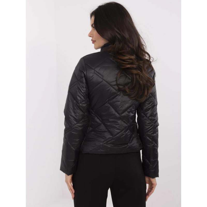 Fekete, kapucnis, átmeneti kabát