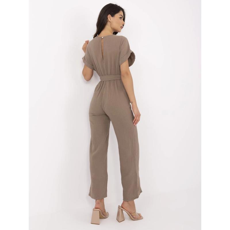 Barna muszlin overall övvel