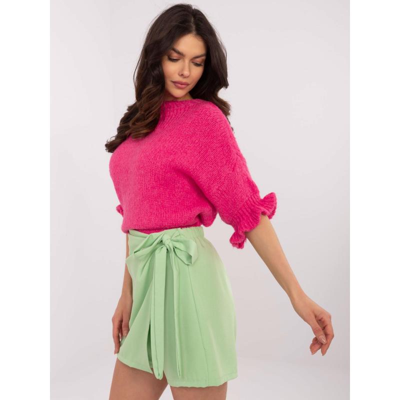 Ecru klasický svetr s pružnými lemy