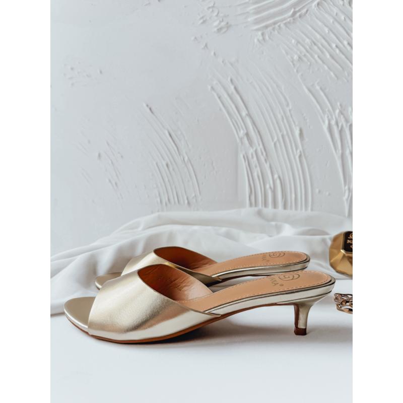 DORIMI női papucsok, arany színben