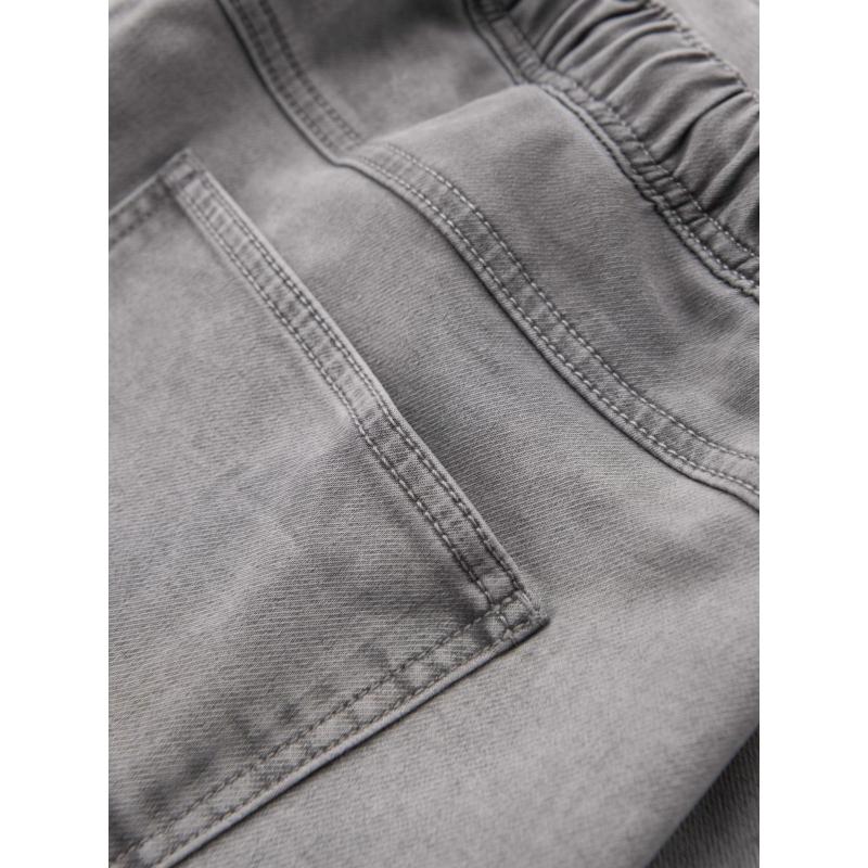 Pánské džínové kraťasy s ozdobným prošitím - světle šedé V1 OM-SRDS-0135