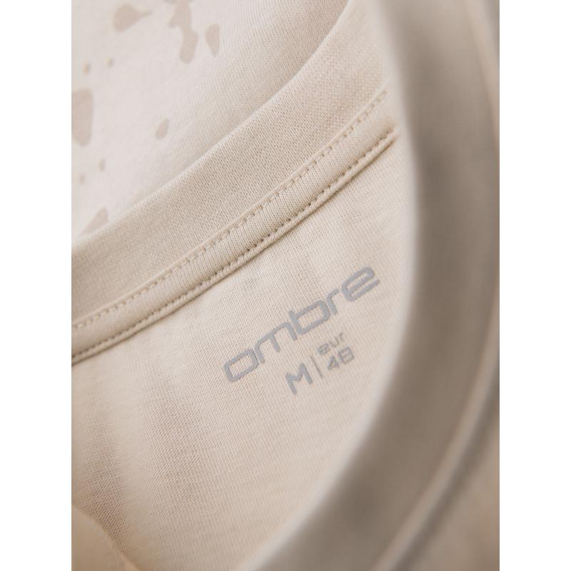 Férfi nyomtatott kerek nyakú póló - krém V2 OM-TSFP-0187 OM-TSFP-0187