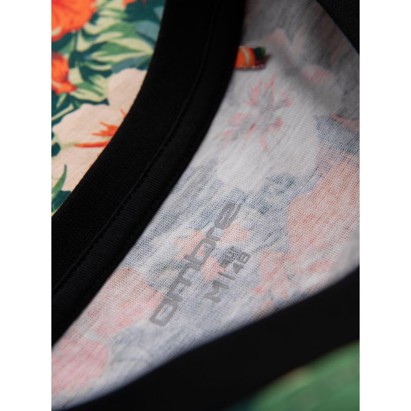 Pánske bavlnené tričko s celoplošnou kvetinovou potlačou - čierne V2 OM-TSFP-0249