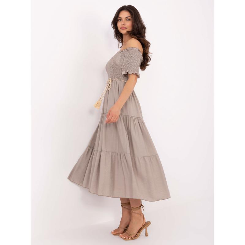 Sötétbézs pöttyös ruha fodros fodorral